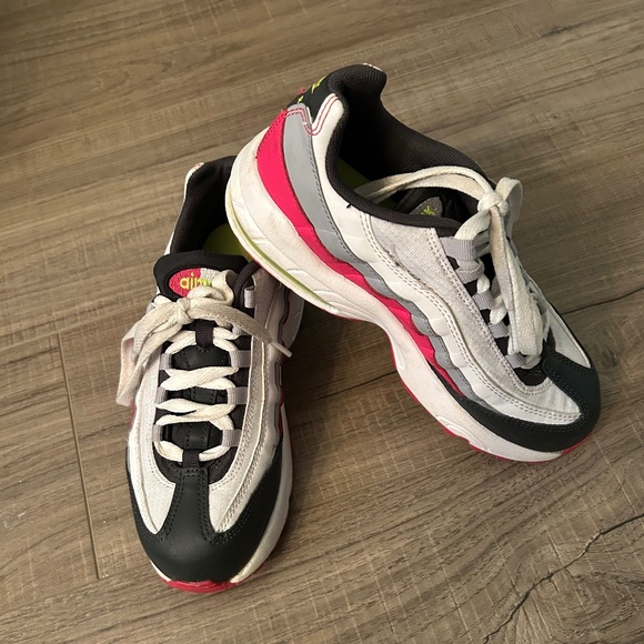 NIKE Air | Kids - Picture 1 of 4